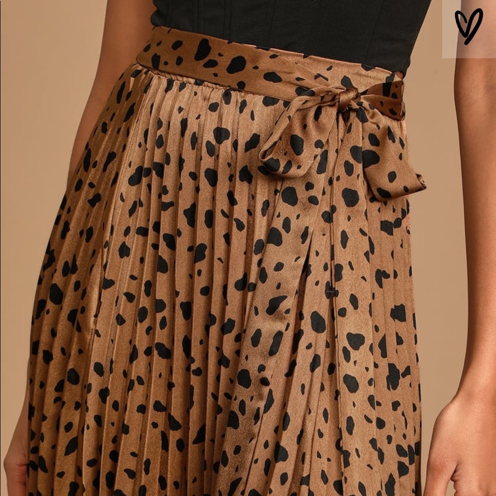 LAST ONE! Moon River Such A Dream Leopard Skirt - Picture 2 of 9